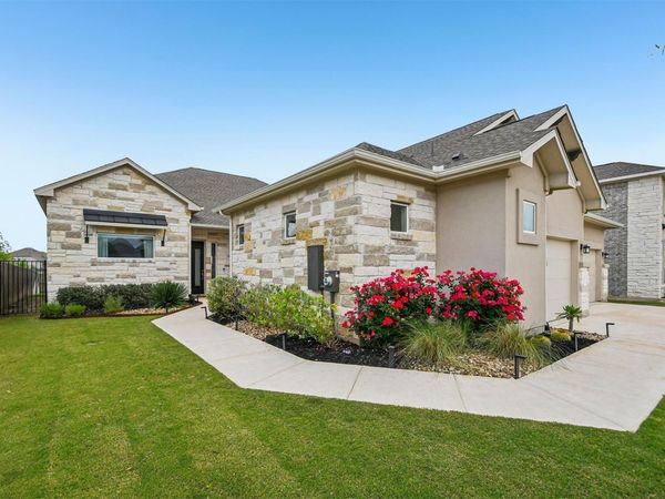 208 Great Lawn BND, Liberty Hill, TX 78642
