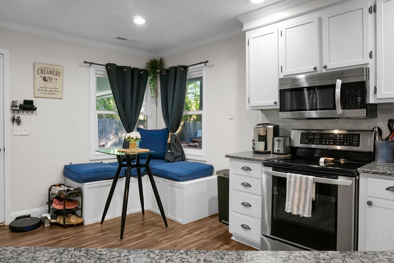 124 Knightsbridge Drive Photo 11