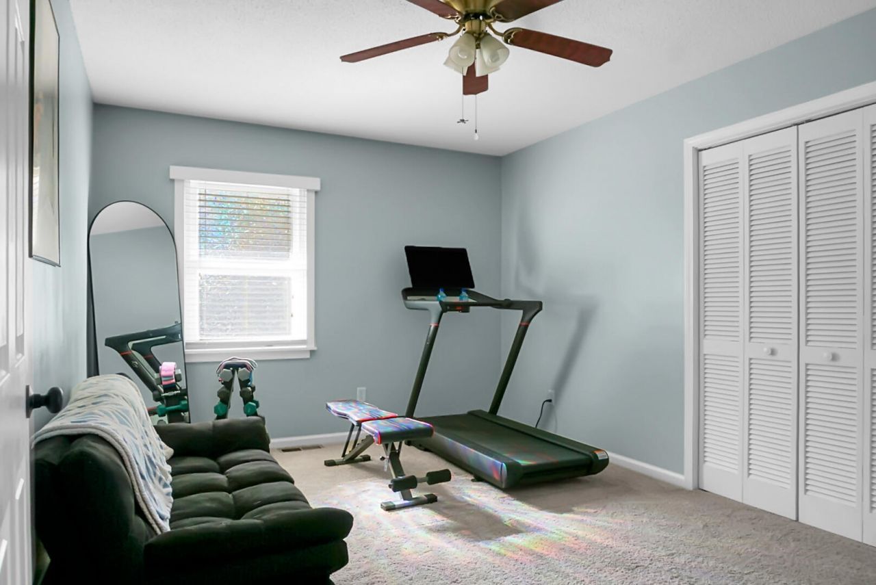 124 Knightsbridge Drive Photo 21