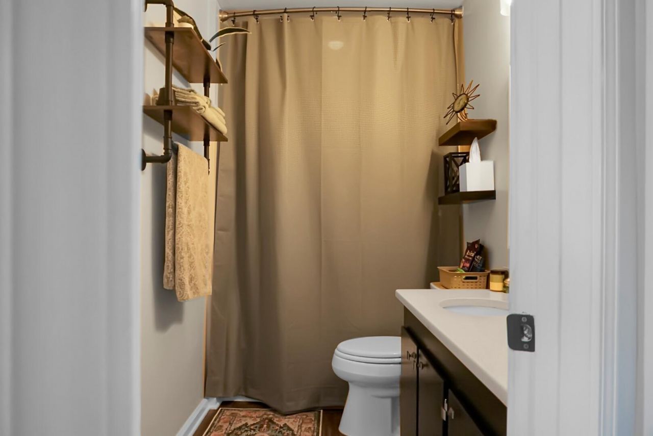 124 Knightsbridge Drive Photo 22