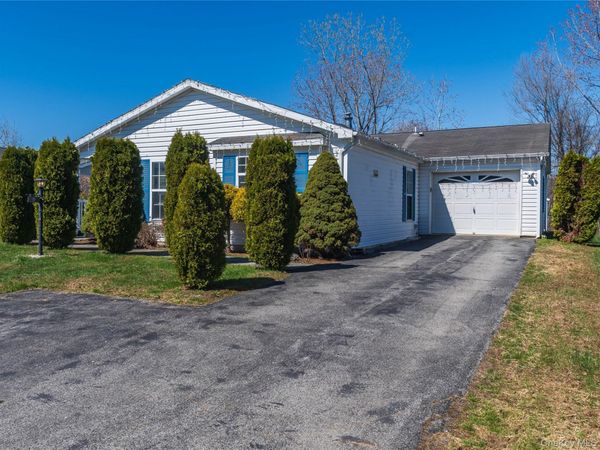 19 Biscayne Blvd , Poughkeepsie, NY 12603