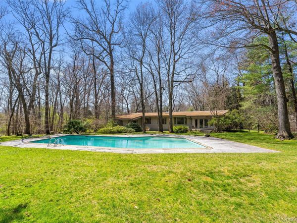 98 Cushman Road, Scarsdale, NY 10583