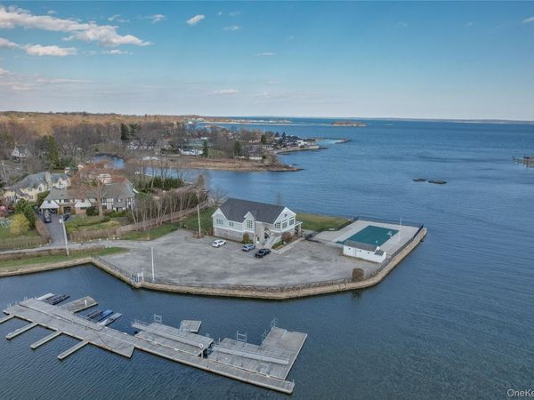 1001 Shore Acres Drive, Mamaroneck, NY 10543