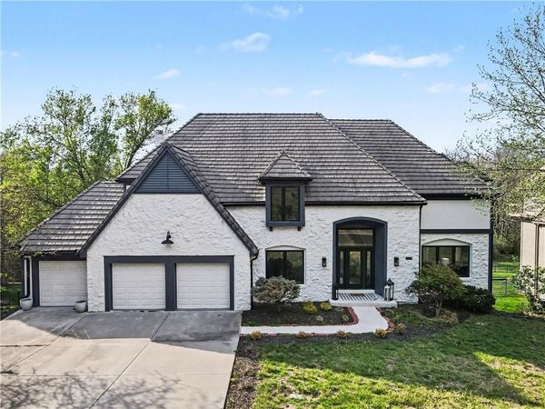 12650 Sherwood Drive, Leawood, KS 66209