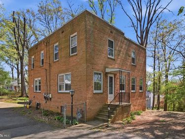 10827 CREST STREET, FAIRFAX, VA 22030