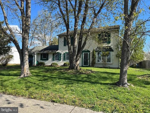 17 GRAYBURN DRIVE , MARLTON, NJ 08053