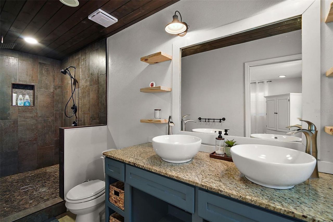 705 Summit Court , Mount Dora, FL 32757 Photo