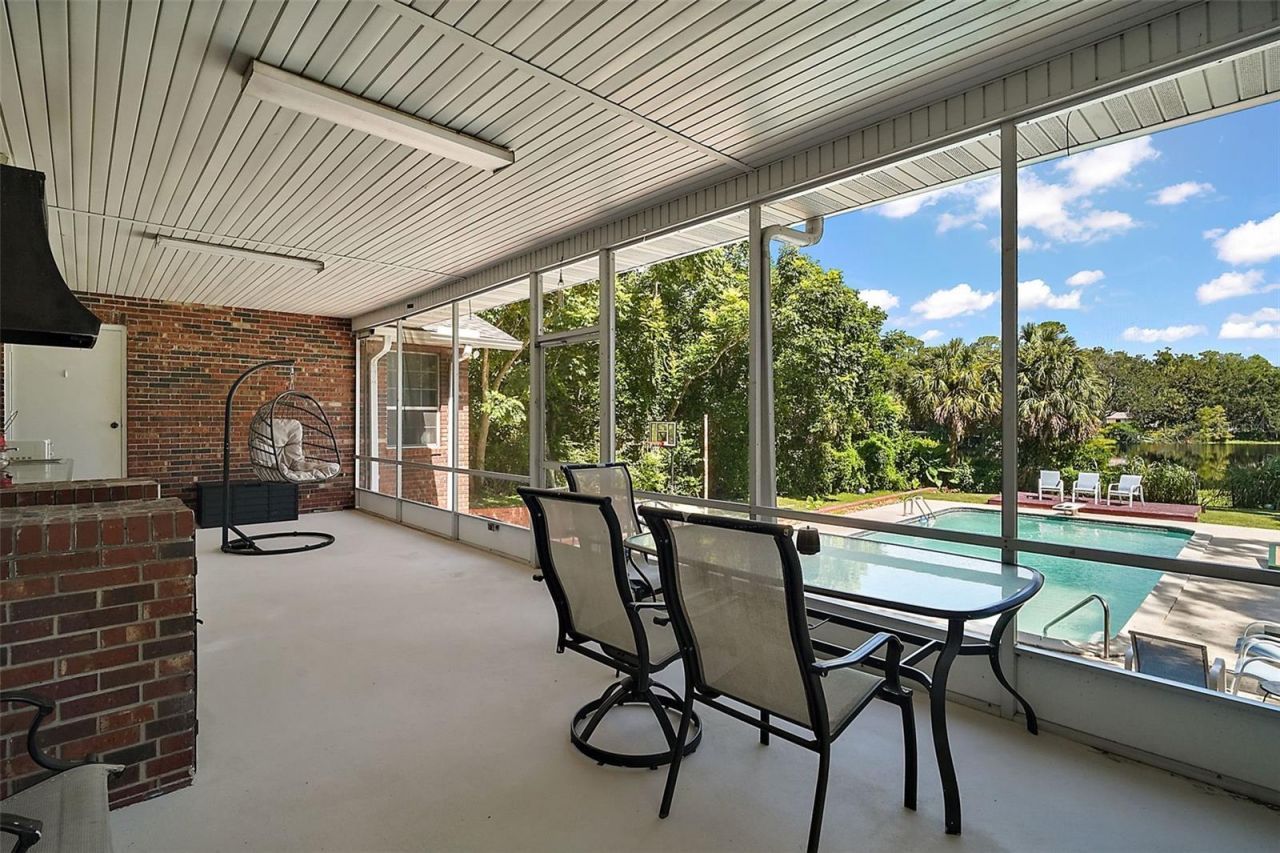 705 Summit Court , Mount Dora, FL 32757 Photo