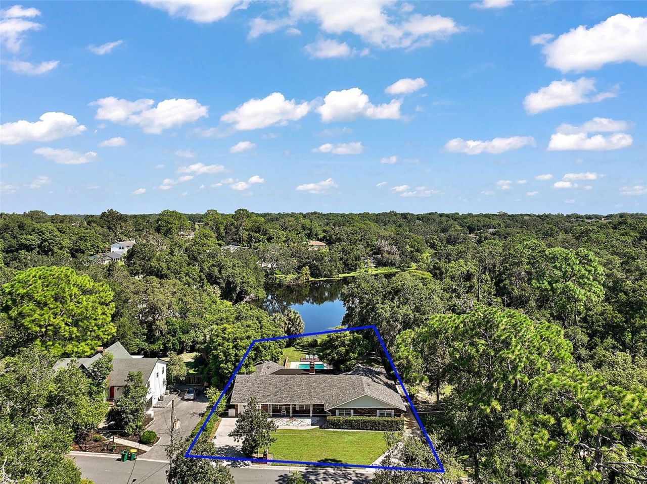 705 Summit Court , Mount Dora, FL 32757 Photo