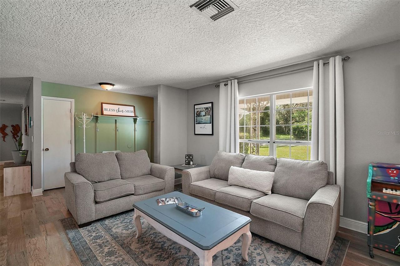 705 Summit Court , Mount Dora, FL 32757 Photo