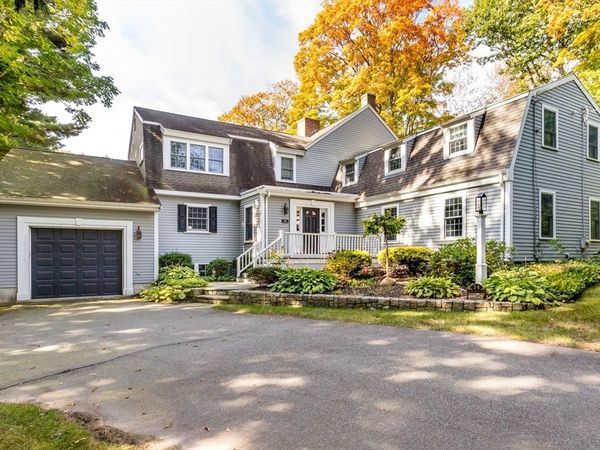 34 Brush Hill Ln, Milton, MA 02186