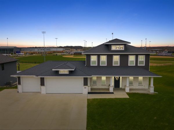 1445 Salm Drive, North Liberty, IA 52317