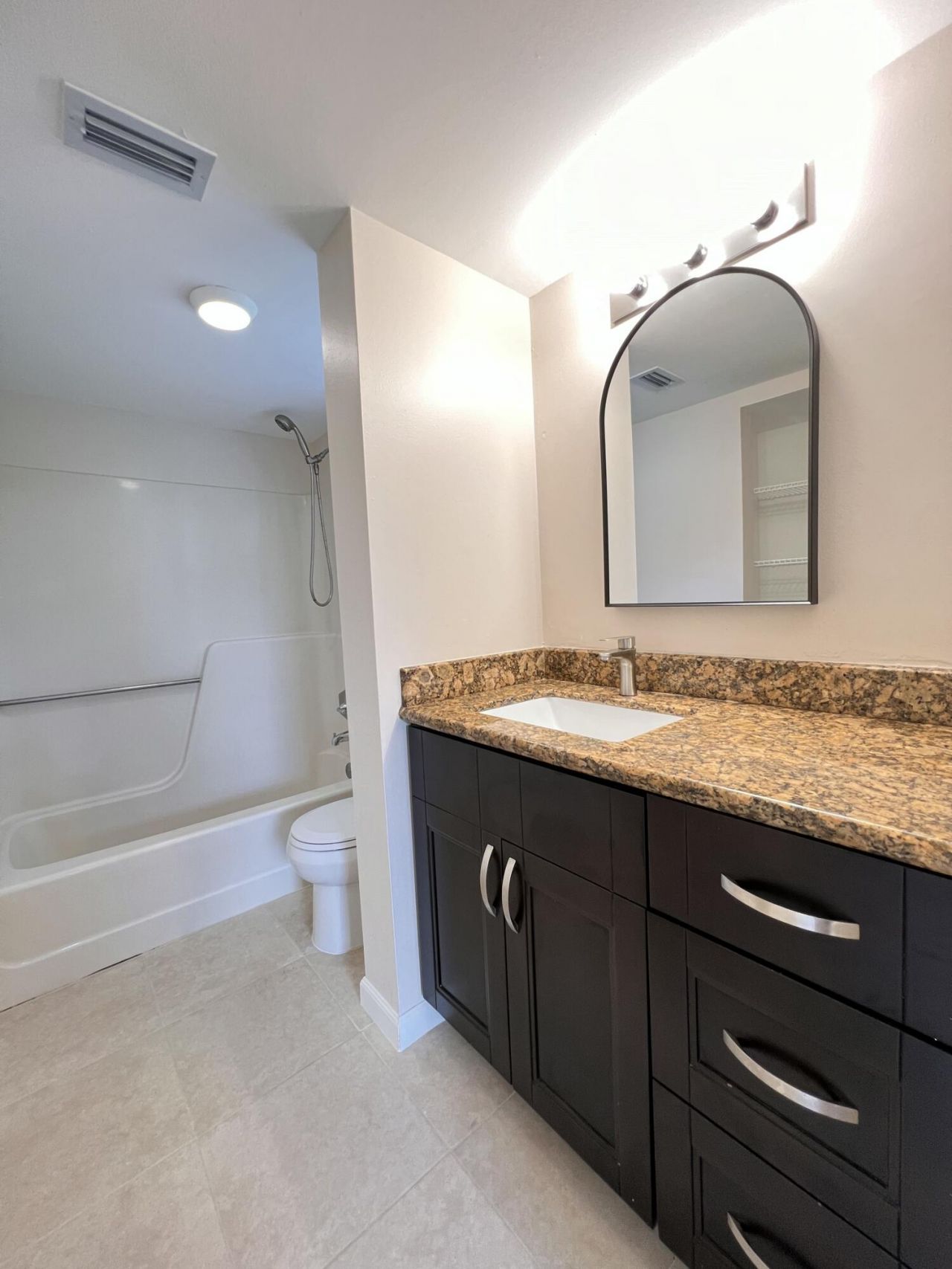 21890 Lake Forest Circle, Unit 101, Boca Raton, FL 33433 Photo