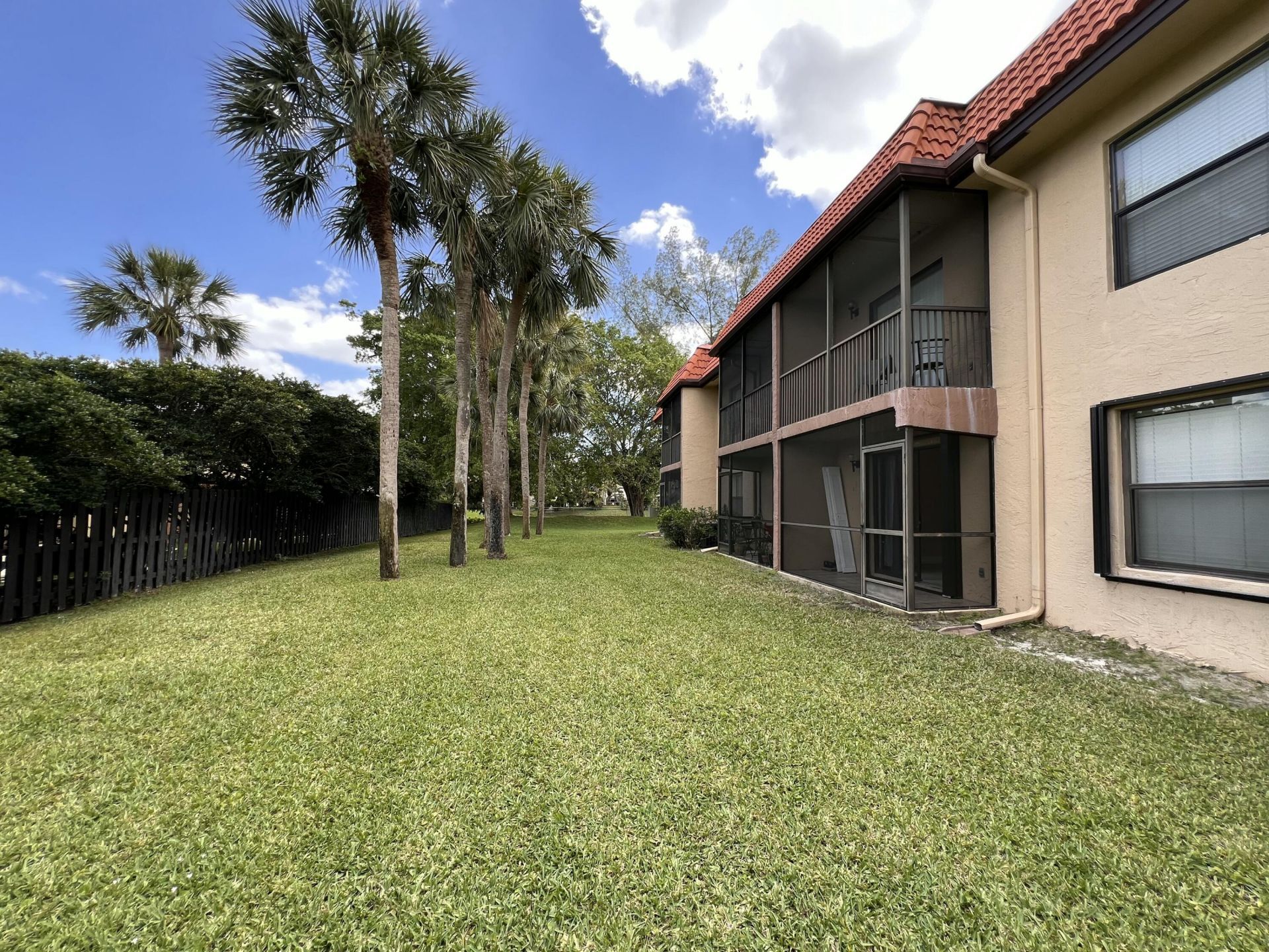 21890 Lake Forest Circle, Unit 101, Boca Raton, FL 33433 Photo