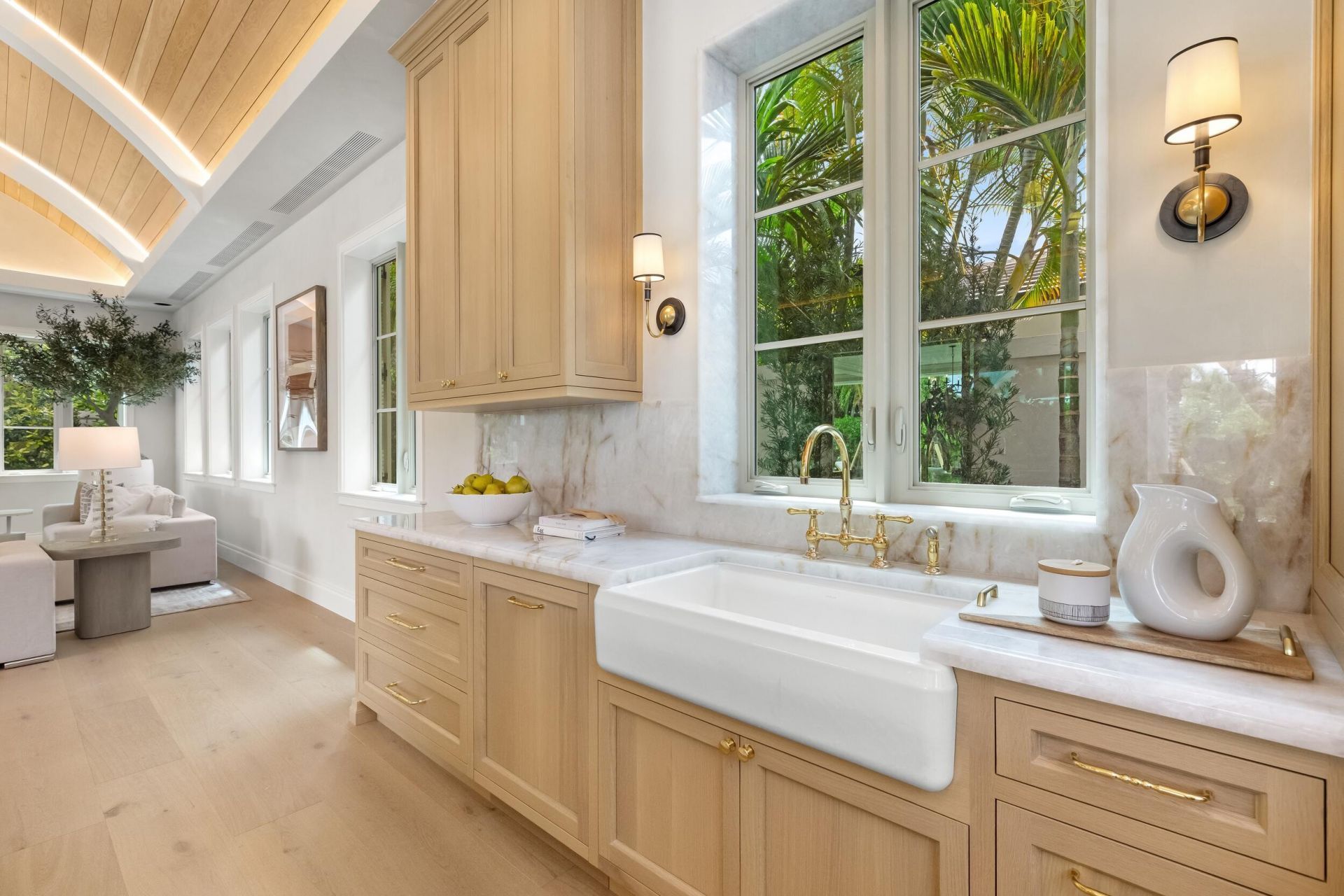 122 Bloomfield Drive, West Palm Beach, FL 33405 Photo