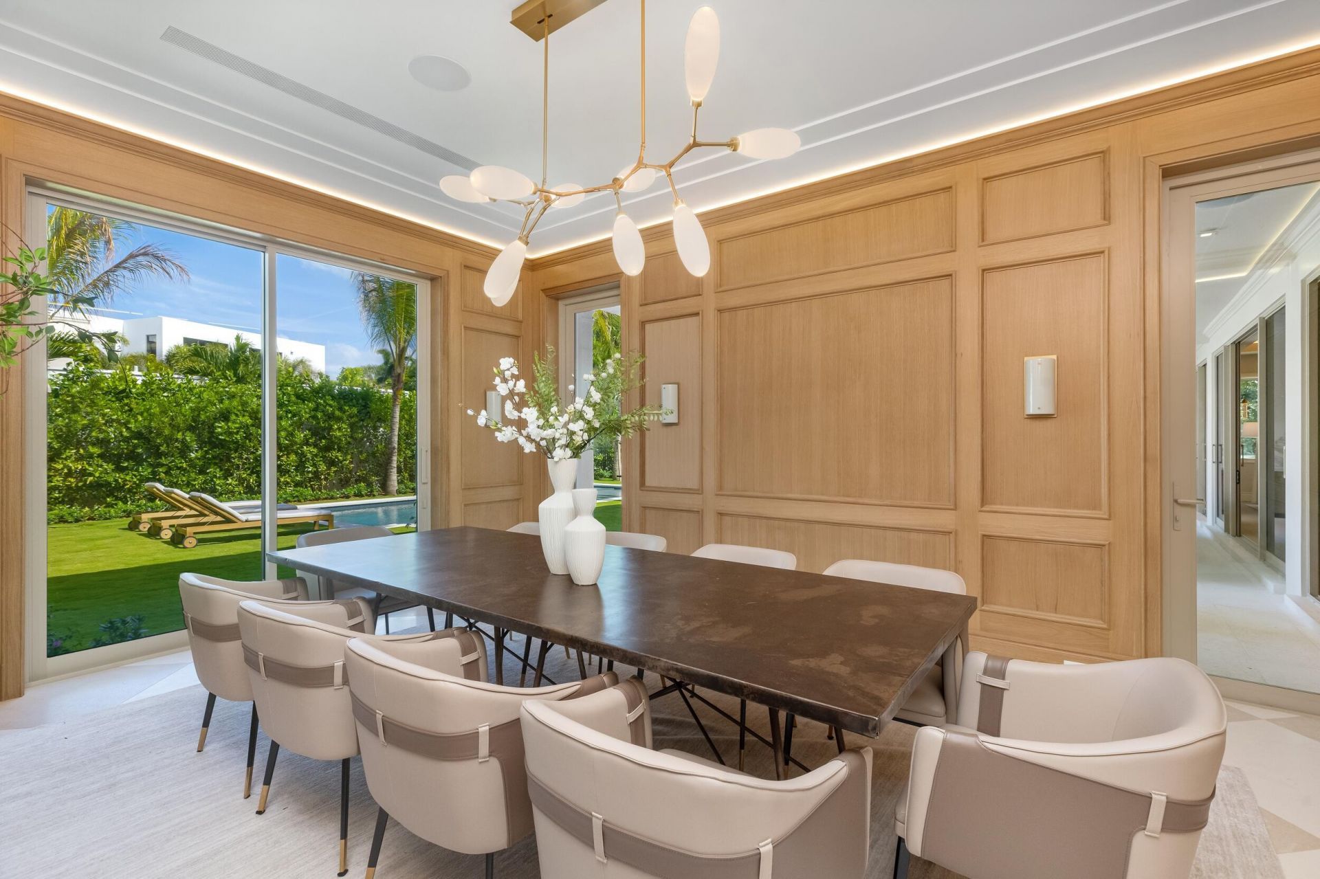 122 Bloomfield Drive, West Palm Beach, FL 33405 Photo