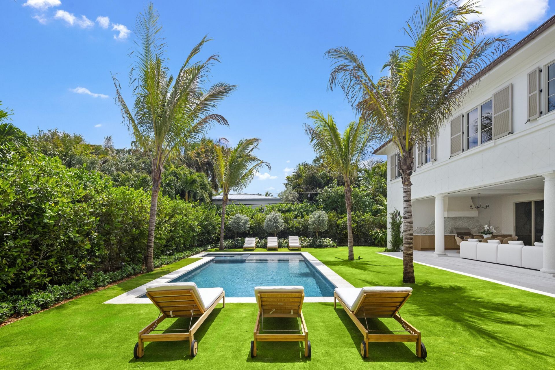 122 Bloomfield Drive, West Palm Beach, FL 33405 Photo