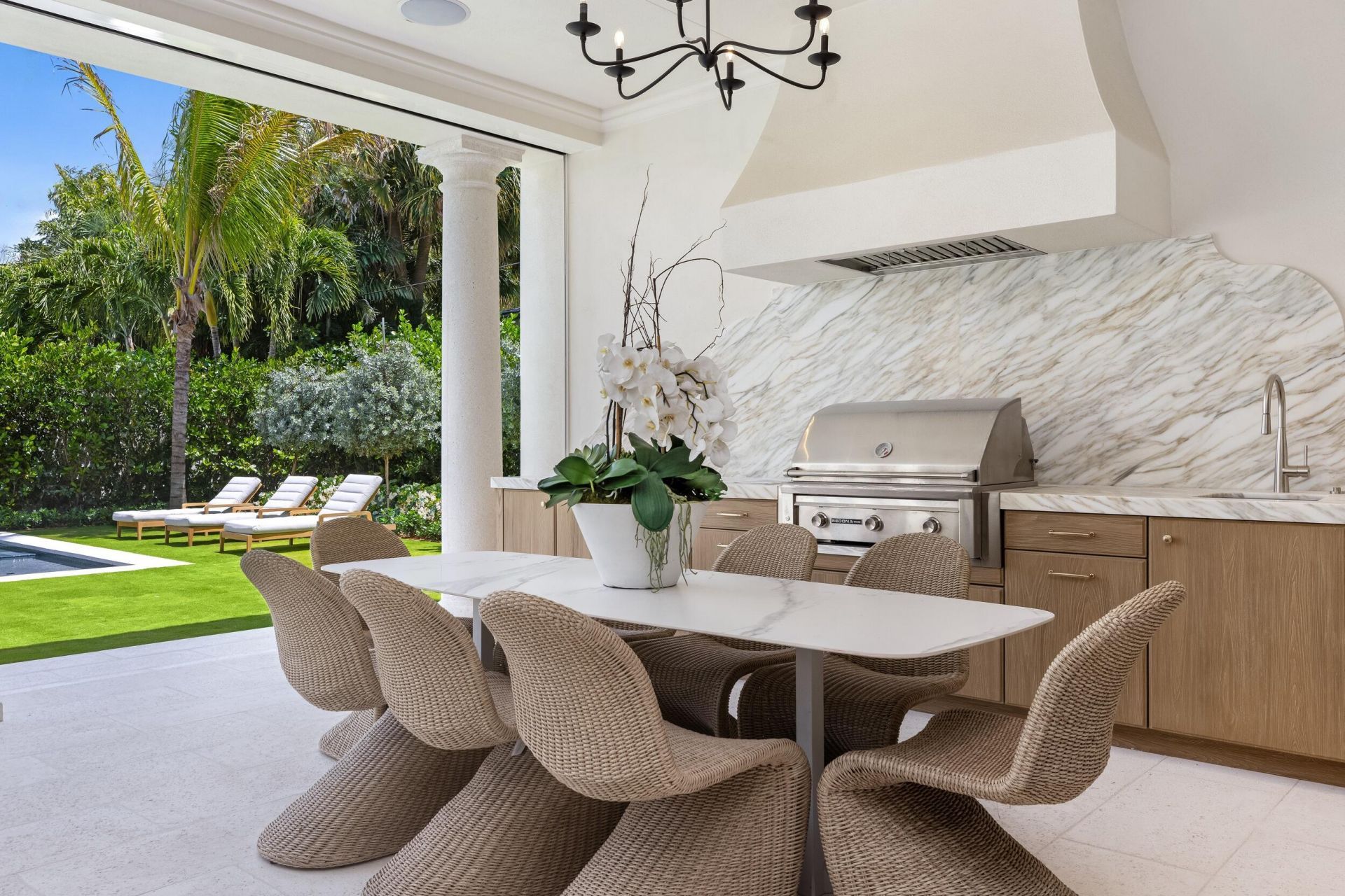 122 Bloomfield Drive, West Palm Beach, FL 33405 Photo