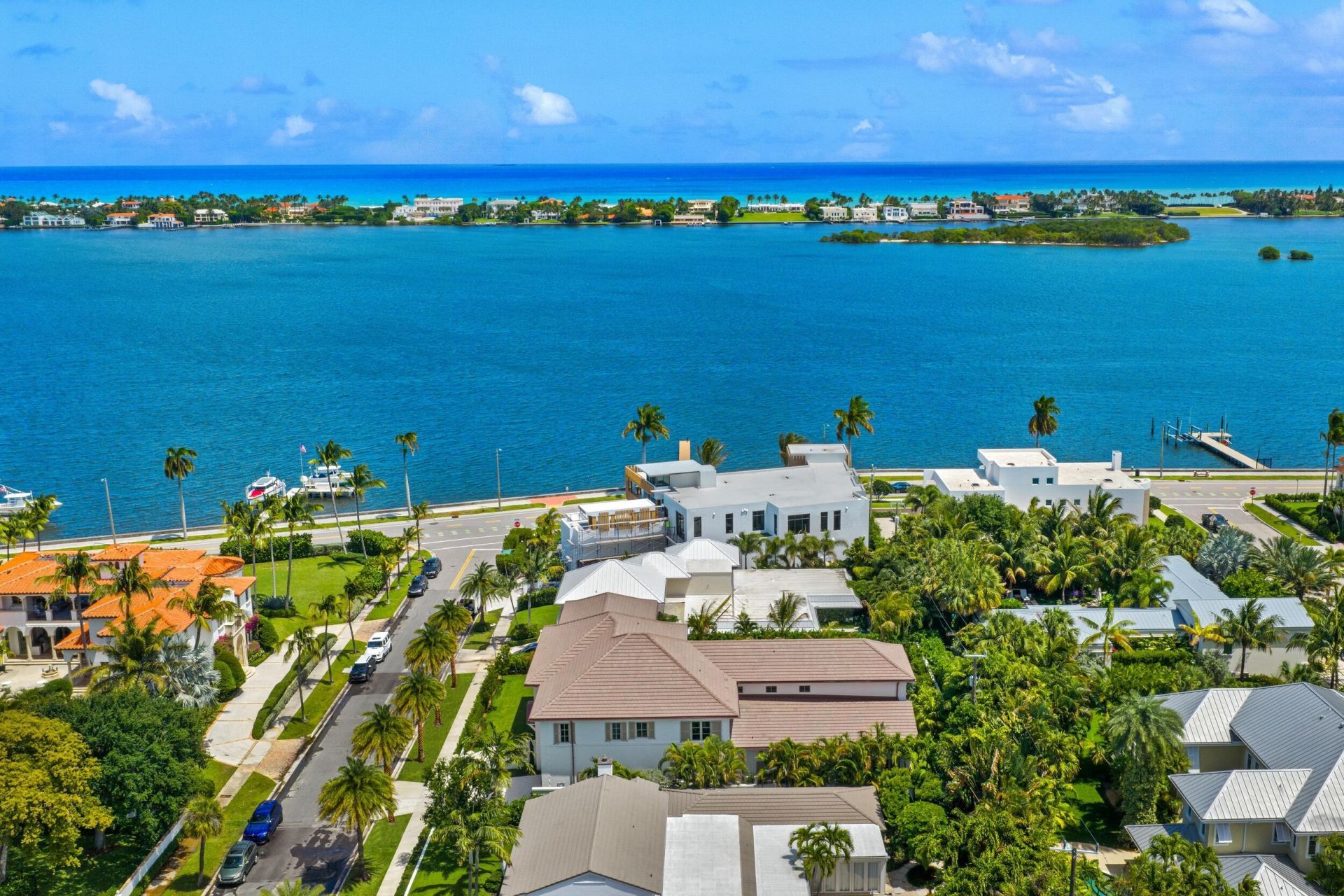 122 Bloomfield Drive, West Palm Beach, FL 33405 Photo