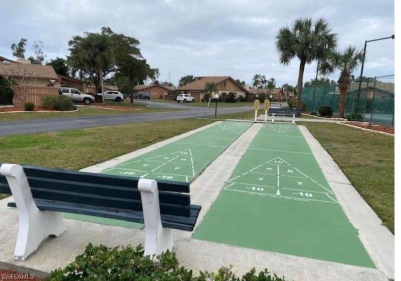 6491 Royal Woods Dr, Fort Myers, FL 33908 Photo