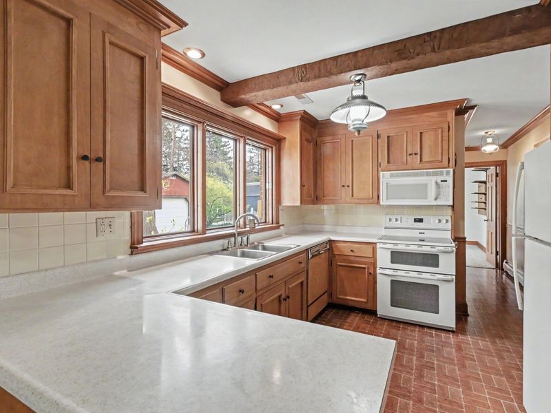 440 Mader Drive, Bucyrus, OH 44820 Photo 8