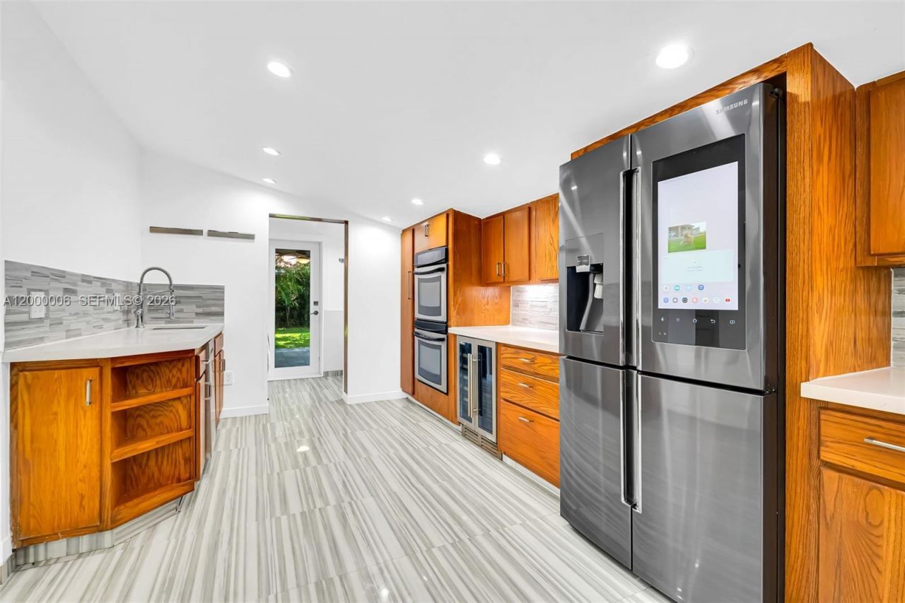 1104 NE 85th St, Miami, FL 33138 Photo