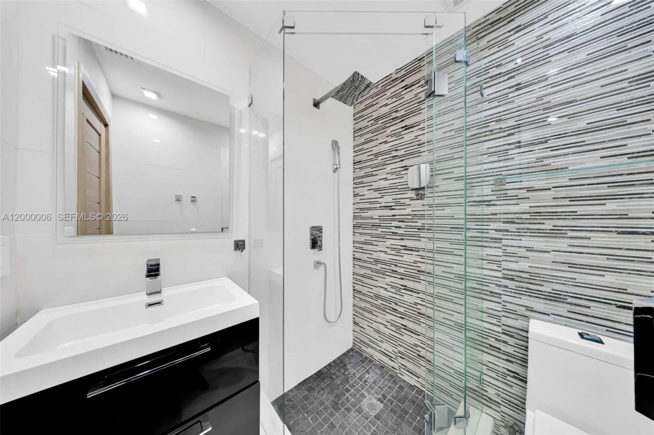 1104 NE 85th St, Miami, FL 33138 Photo