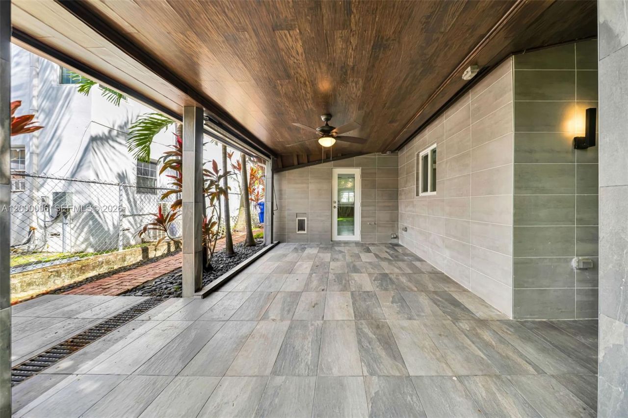 1104 NE 85th St, Miami, FL 33138 Photo