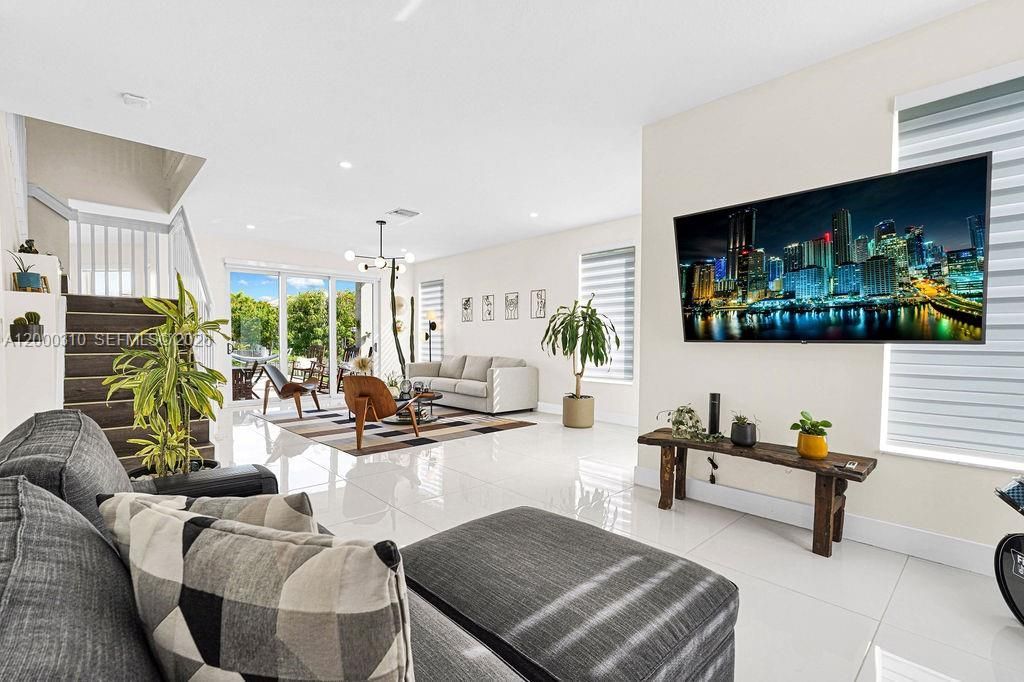 16373 SW 30th St, Miramar, FL 33027 Photo