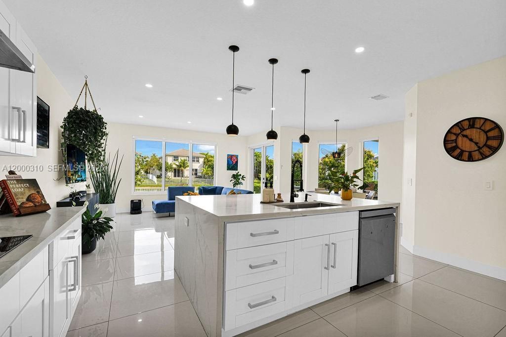 16373 SW 30th St, Miramar, FL 33027 Photo