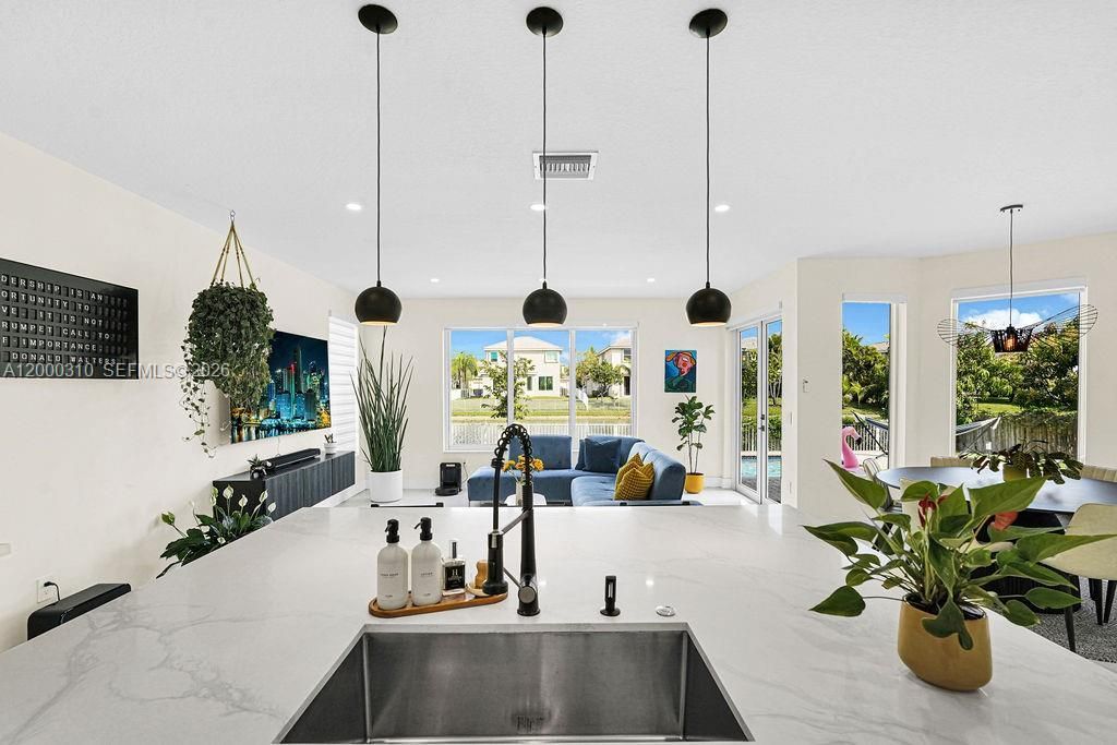 16373 SW 30th St, Miramar, FL 33027 Photo