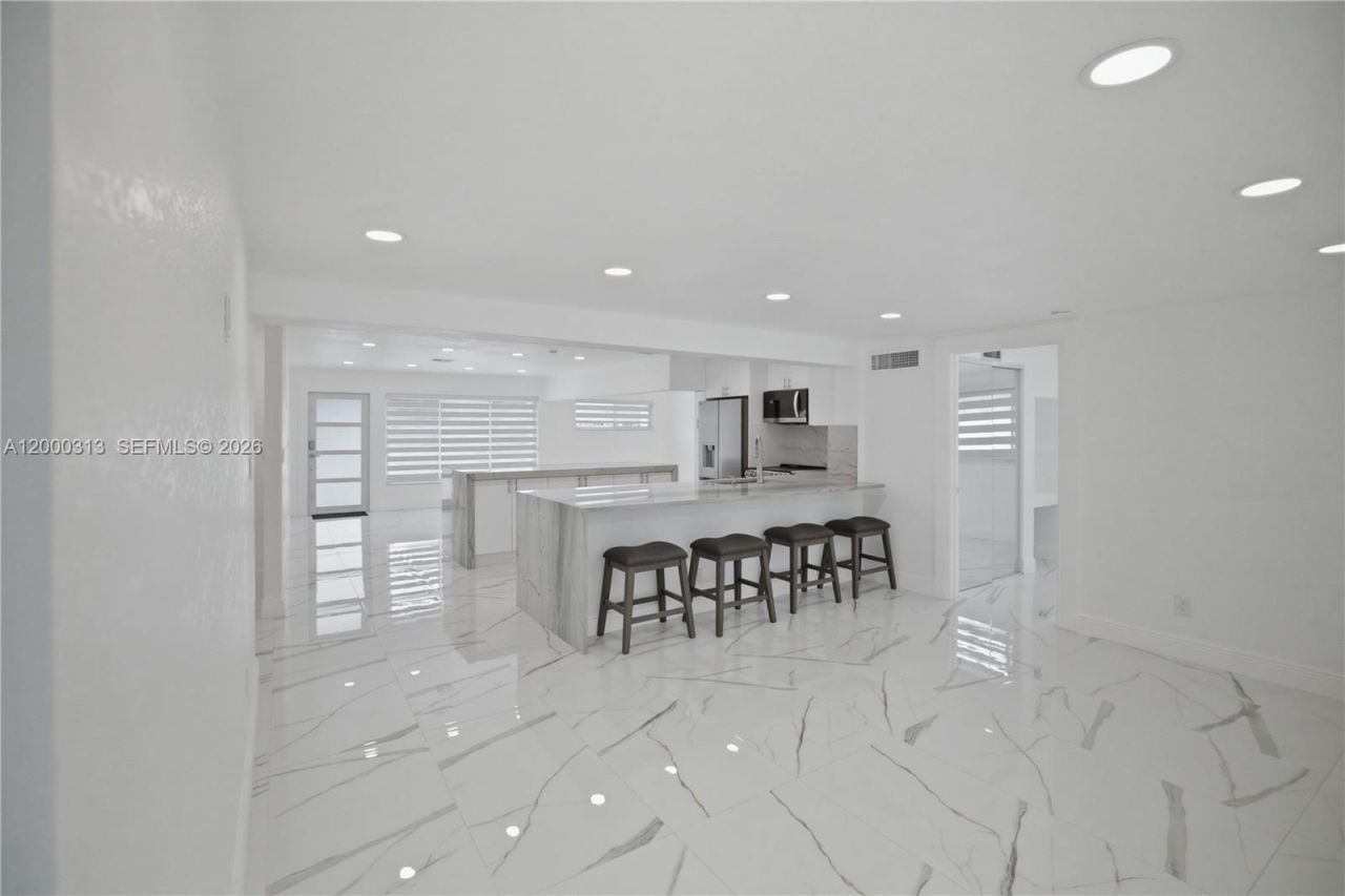 7051 SW 29th St, Miramar, FL 33023 Photo