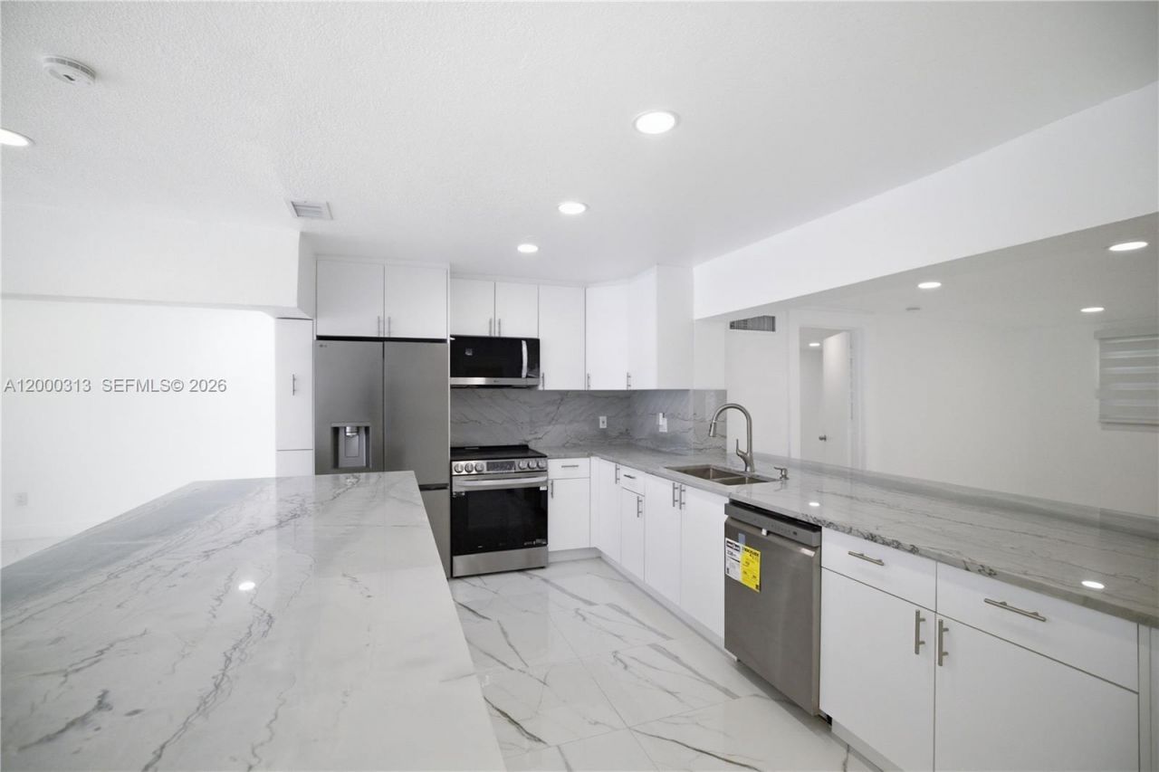 7051 SW 29th St, Miramar, FL 33023 Photo