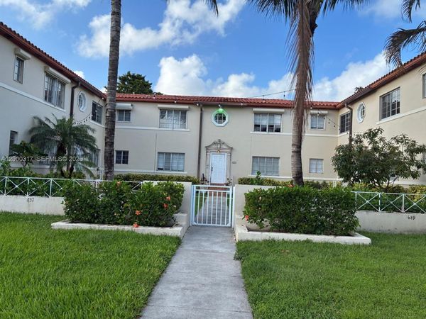 689 NE 92nd St, Unit 11G, Miami Shores, FL 33138