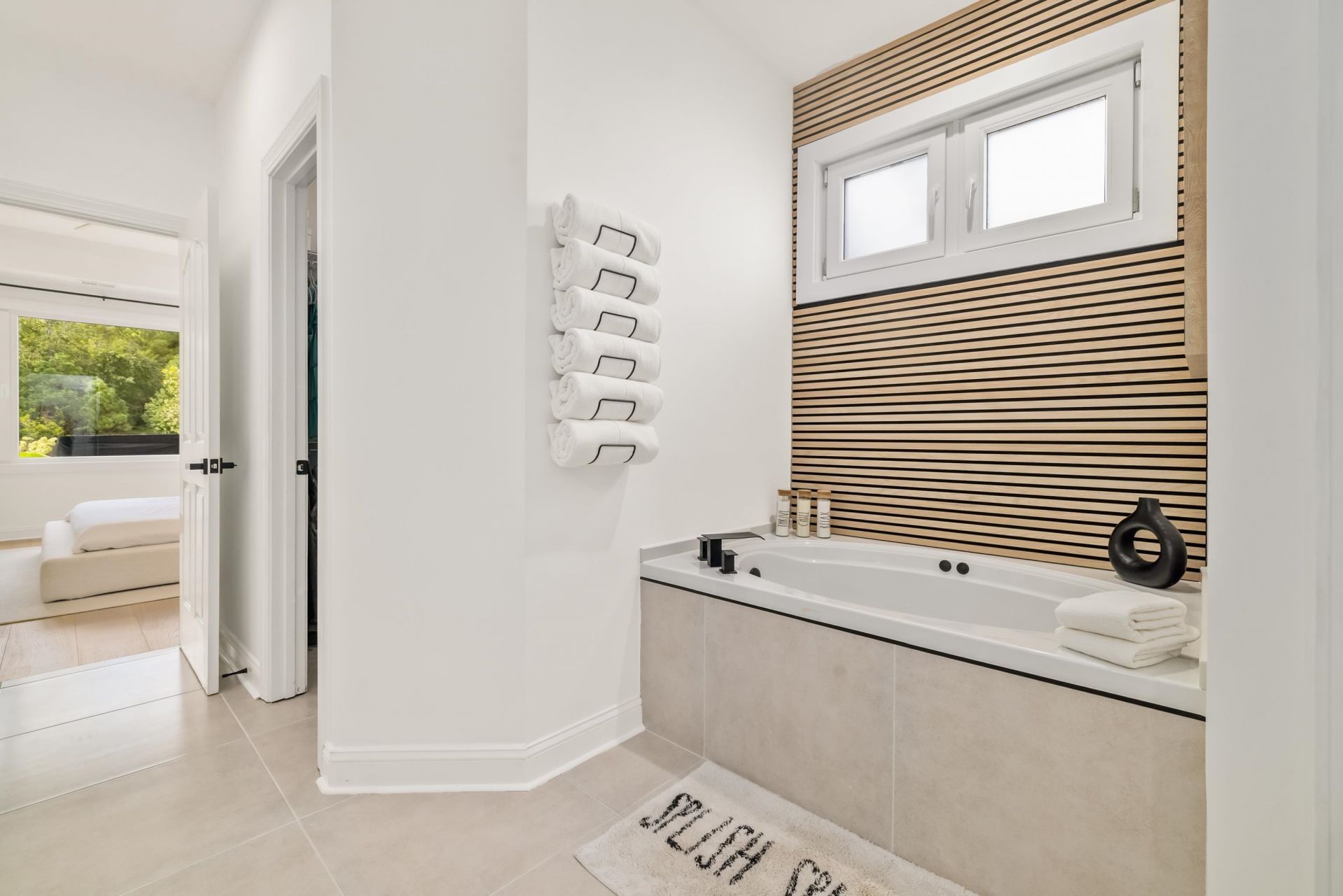 987 Shipmaster Ave. Photo 22