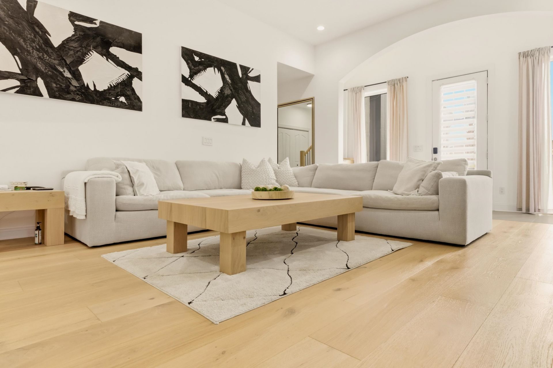 987 Shipmaster Ave. Photo 4