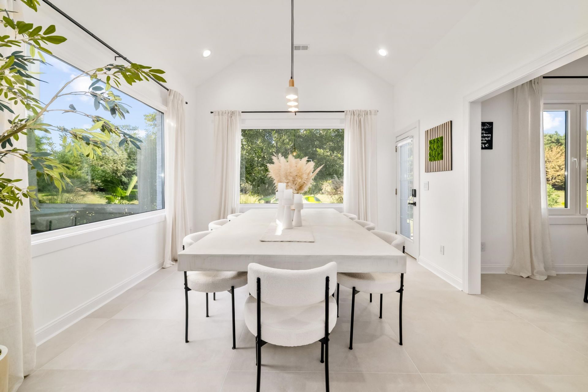 987 Shipmaster Ave. Photo 8