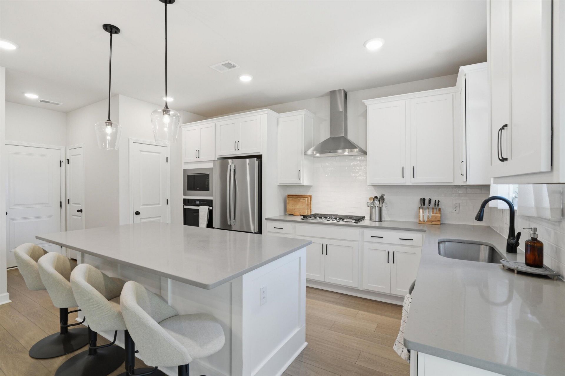 4432 Palm Shadow Drive Photo 11