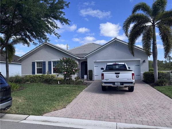 3079 Apple Blossom DR, ALVA, FL 33920