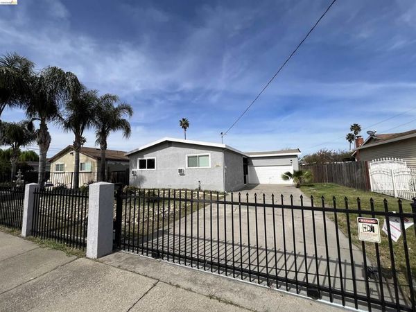 2881 CLEARLAND CIR., Pittsburg, CA 94565