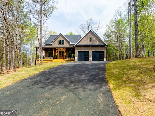 1050 Rainbow Circle, Cleveland, GA 30528