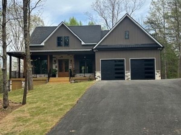 1050 Rainbow Circle, Cleveland, GA 30528