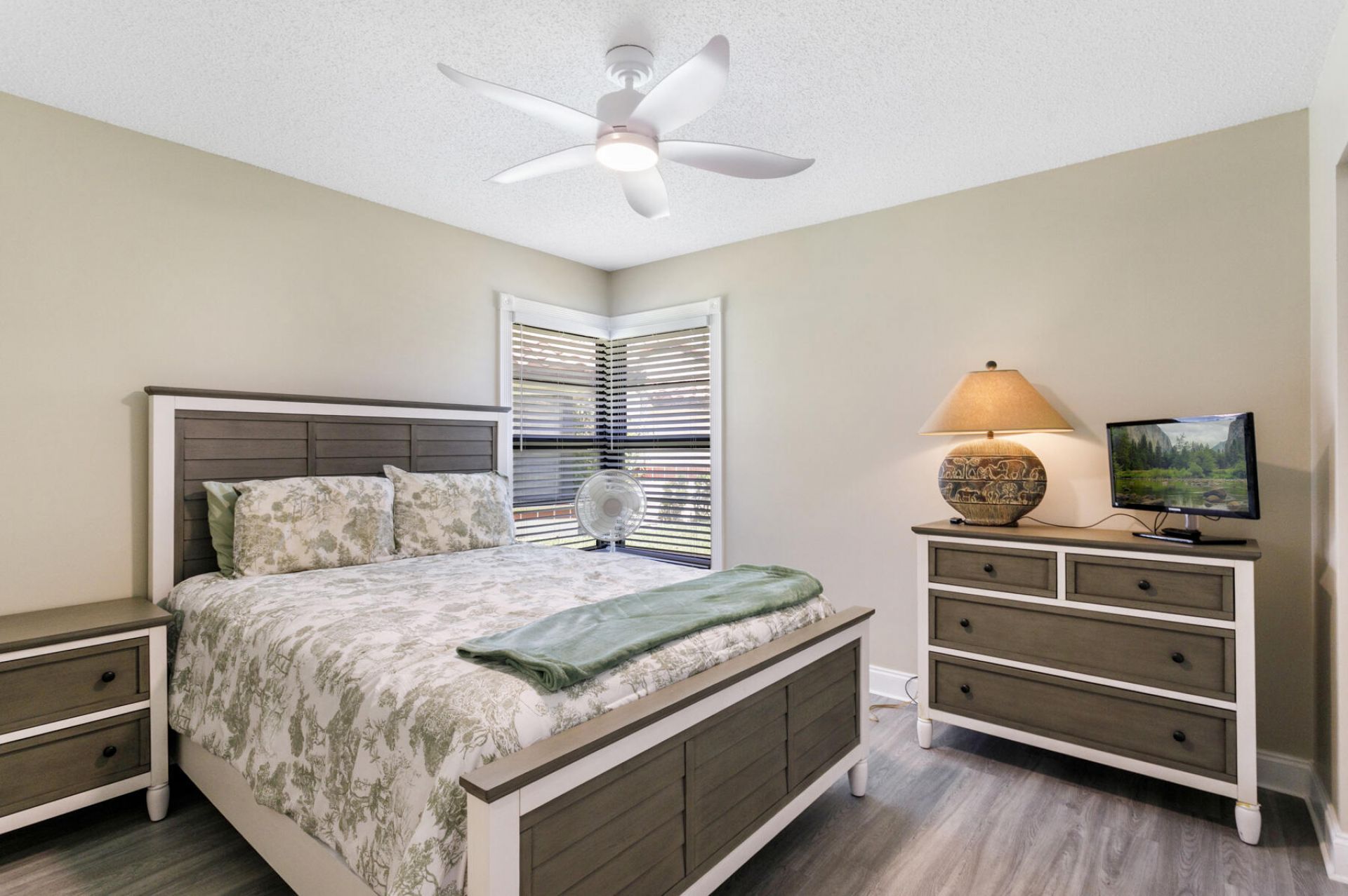 10711 Palm Leaf Drive, Unit B, Boynton Beach, FL 33437 Photo