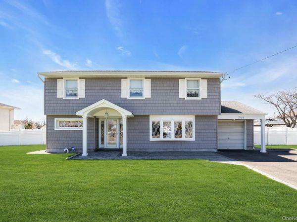 258 E 5th Street, Deer Park, NY 11729