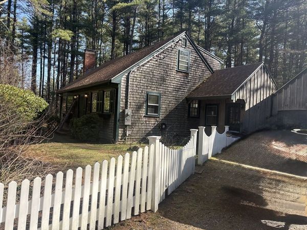 17 Freeman St, Norton, MA 02766