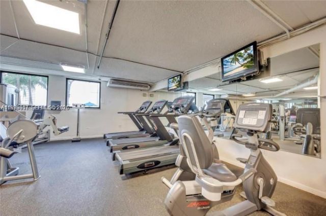 801 Brickell Bay Dr, Unit 1971, Miami, FL 33131 Photo