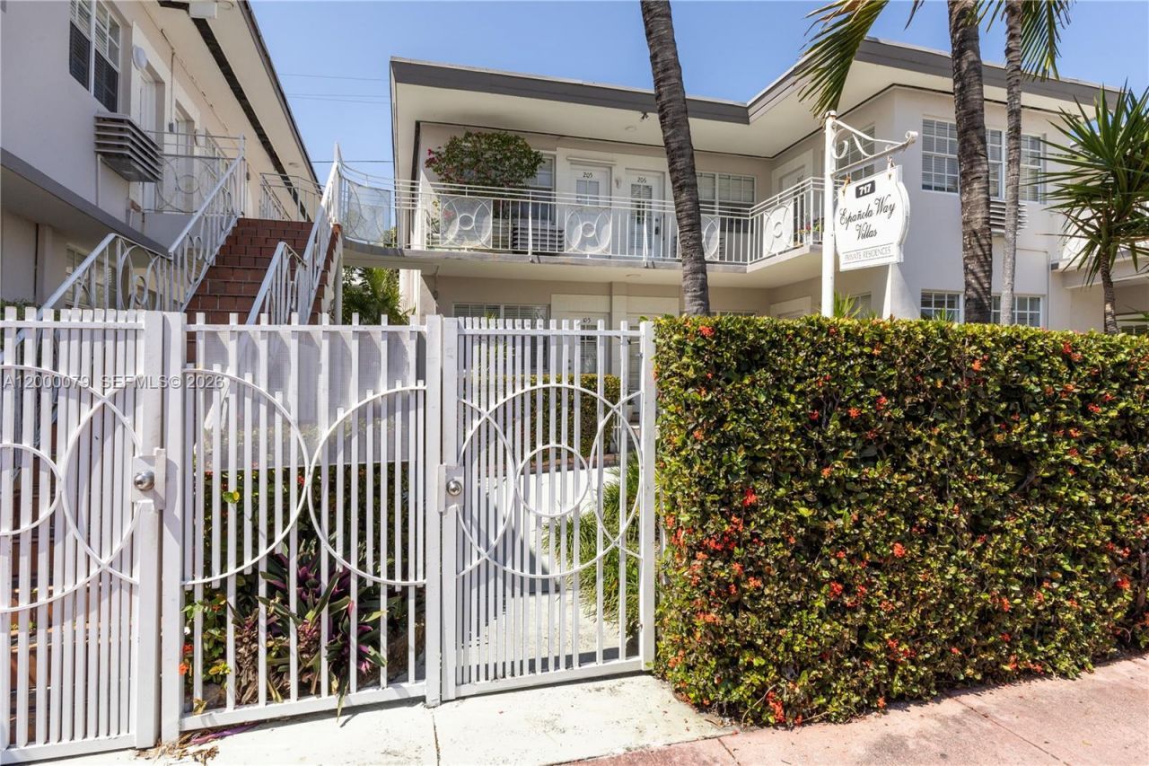 717 Espanola Way, Unit 110, Miami Beach, FL 33139 Photo