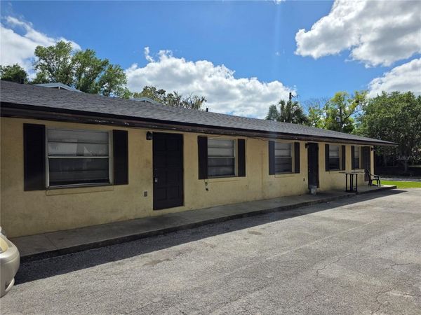 830 N CLAKE STREET, Unit 1, DELAND, FL 32724