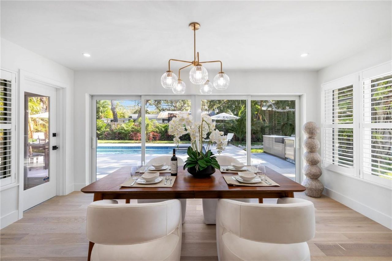 3705 Tangier Terrace, Sarasota, FL 34239 Photo