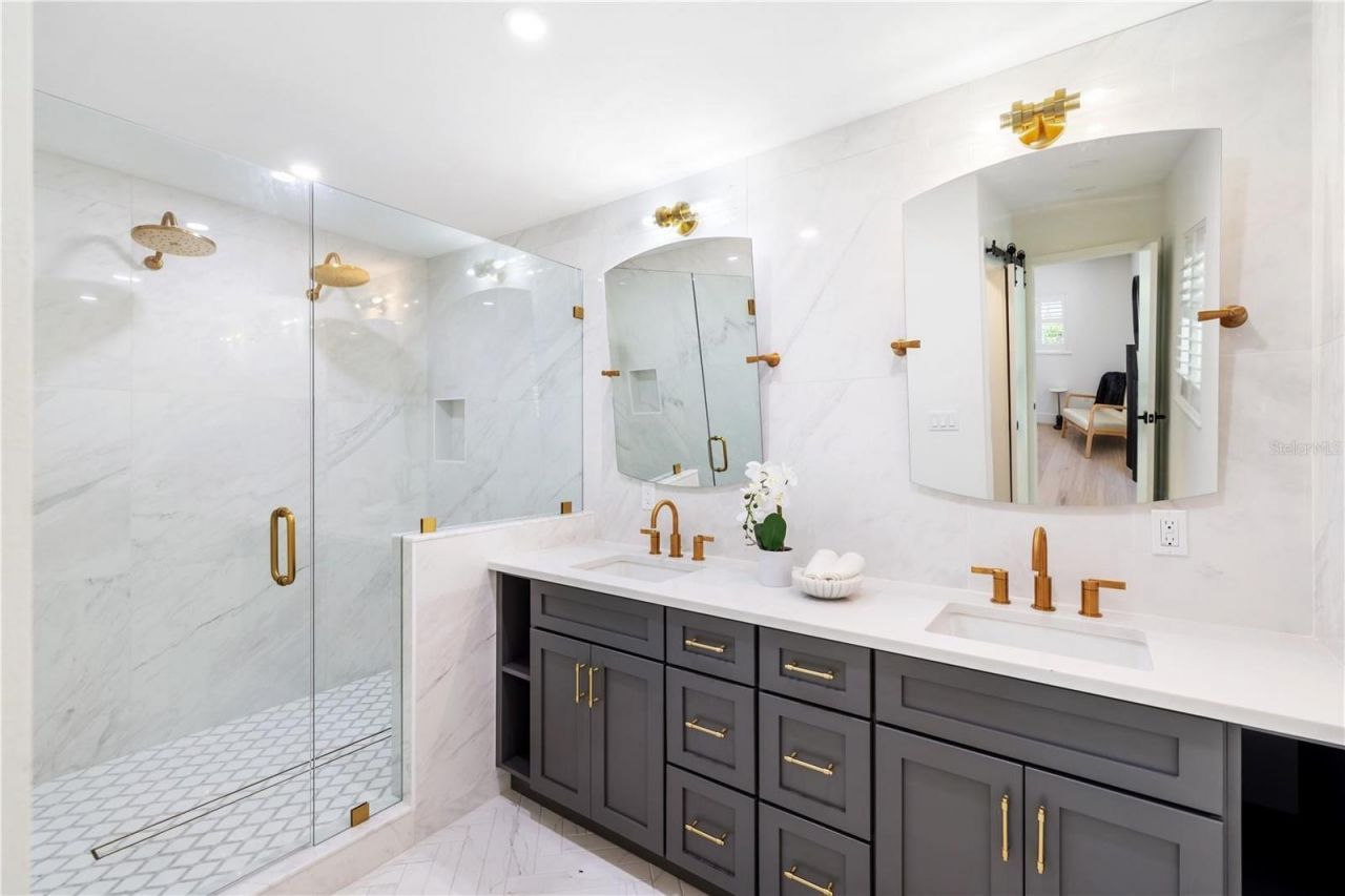 3705 Tangier Terrace, Sarasota, FL 34239 Photo